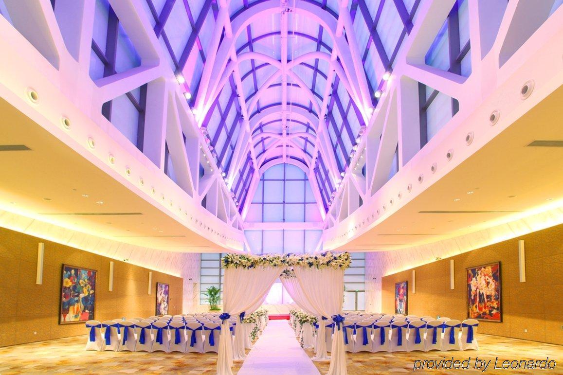 Hotel Crowne Plaza Chaoyang U-town By Ihg - Within 30 Minutes To Forbidden By Metro Pequim