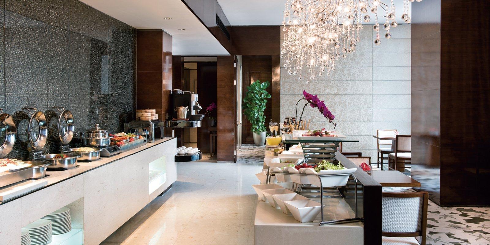 Crowne Plaza Chaoyang U-town By Ihg - Within 30 Minutes To Forbidden By Metro Hotel 5*