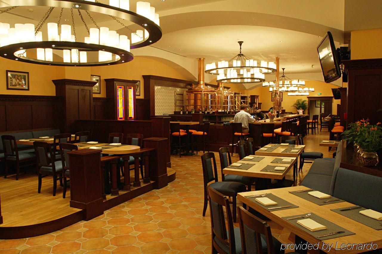 Crowne Plaza Chaoyang U-town By Ihg - Within 30 Minutes To Forbidden By Metro Hotel