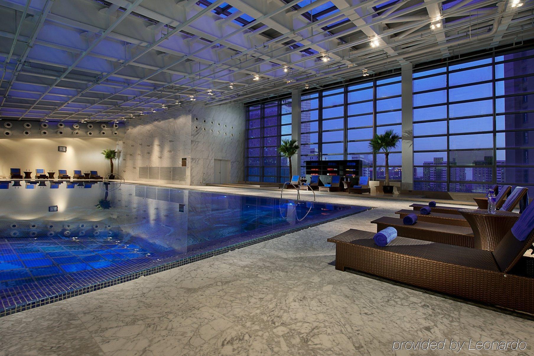 Crowne Plaza Chaoyang U-town By Ihg - Within 30 Minutes To Forbidden By Metro Hotel Beijing